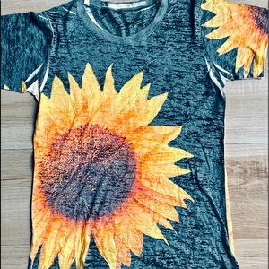 Handmade Batik Before & Again Graphic T Sunflower Size S/M